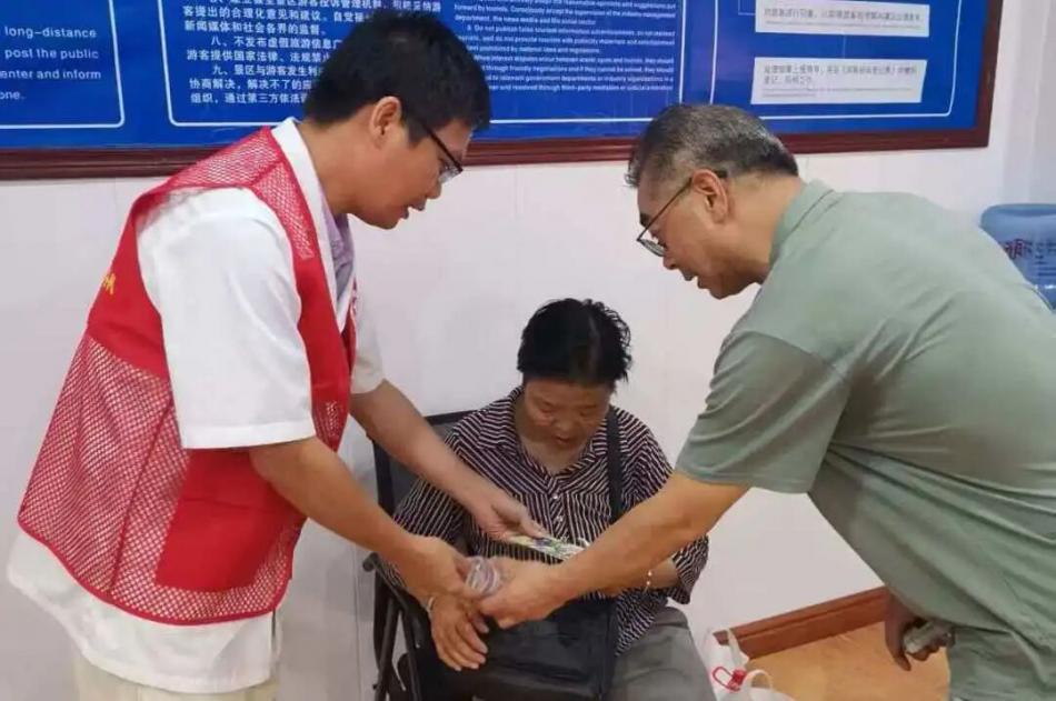 海南省旅游协会号召行业开展暖心服务及志愿活动 多家单位积极响应显担当